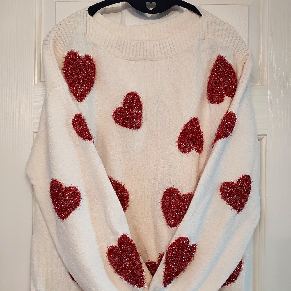 Women's XL White Sweater with Pink Hearts